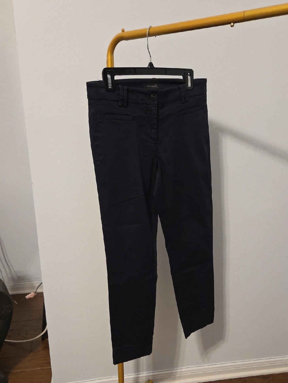 Ann Taylor Women's Navy Capris